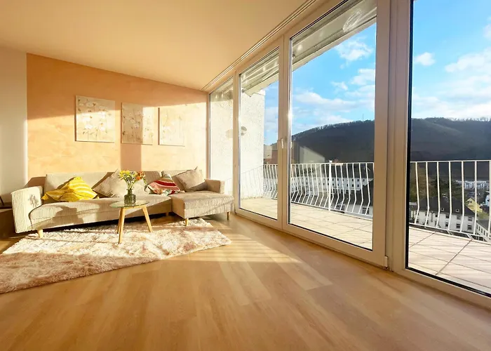 Lahnblick Und Stadtblick Mit Balkon דירה *