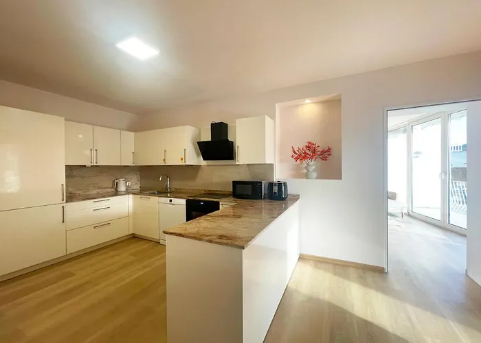 Lahnblick Und Stadtblick Mit Balkon דירה *